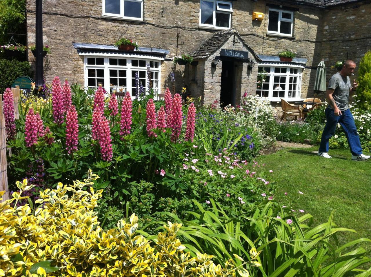 The Old Spotted Cow Bed & Breakfast Marston Meysey Bagian luar foto