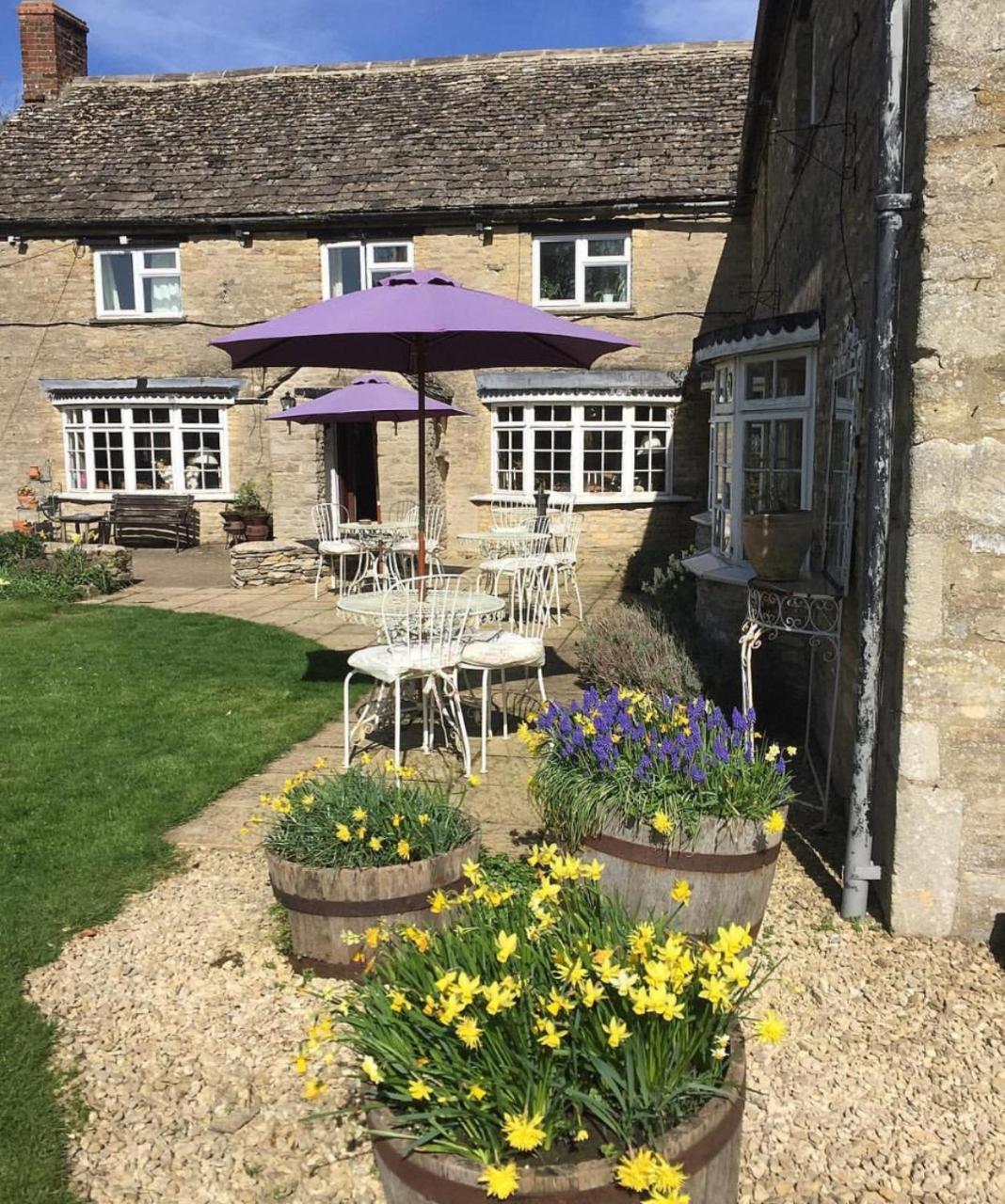 The Old Spotted Cow Bed & Breakfast Marston Meysey Bagian luar foto